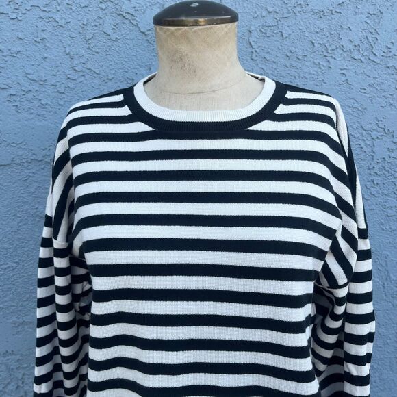 Banana Republic Women's Striped Sweater in Large Minimalist grunge - Picture 1 of 8